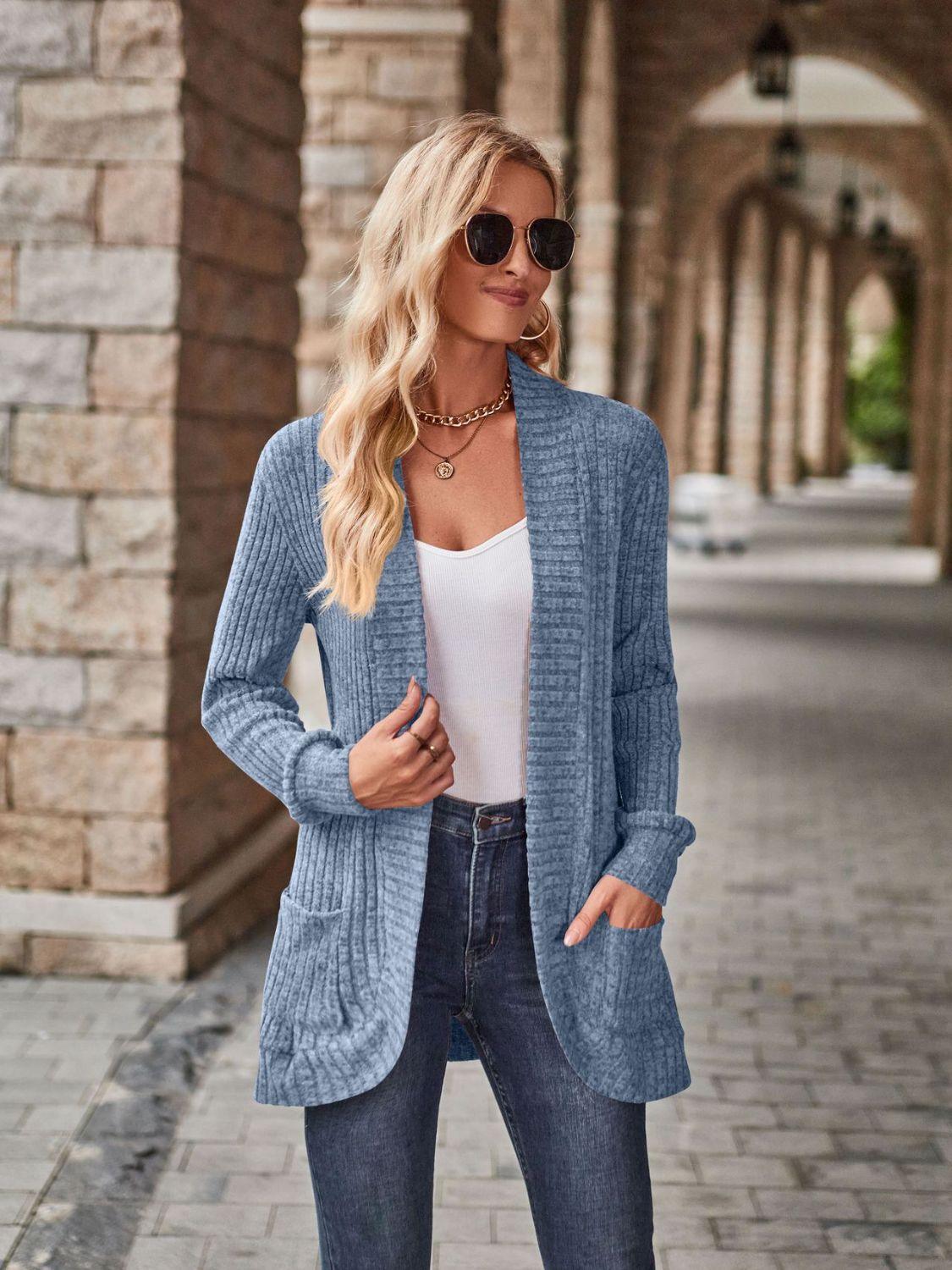 Oliwia – Prążkowany kardigan z kieszeniami