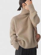 Ariadna – Sweter ze stójką o swobodnym kroju