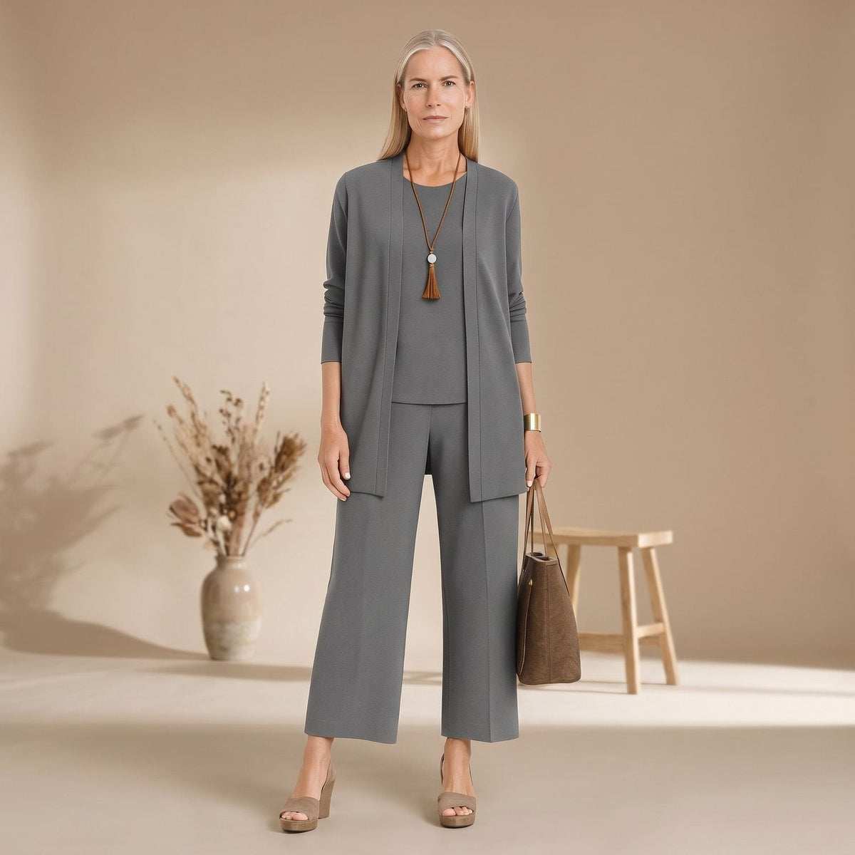 Herminia – Komplet z kardiganem i spodniami culotte – Szary