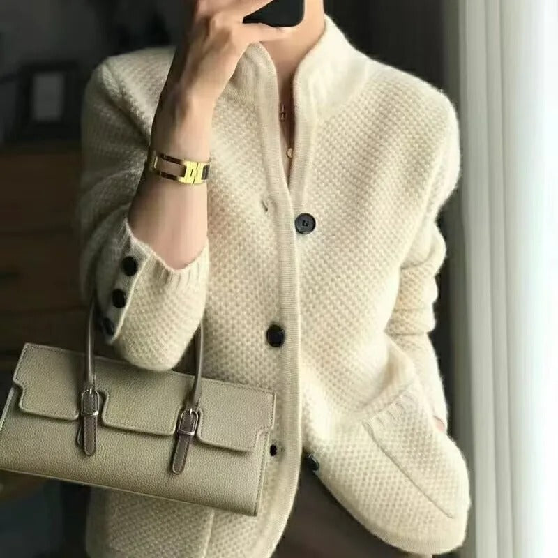 Jolanta – Kardigan z kołnierzem na guziki i kieszeniami – Beżowy