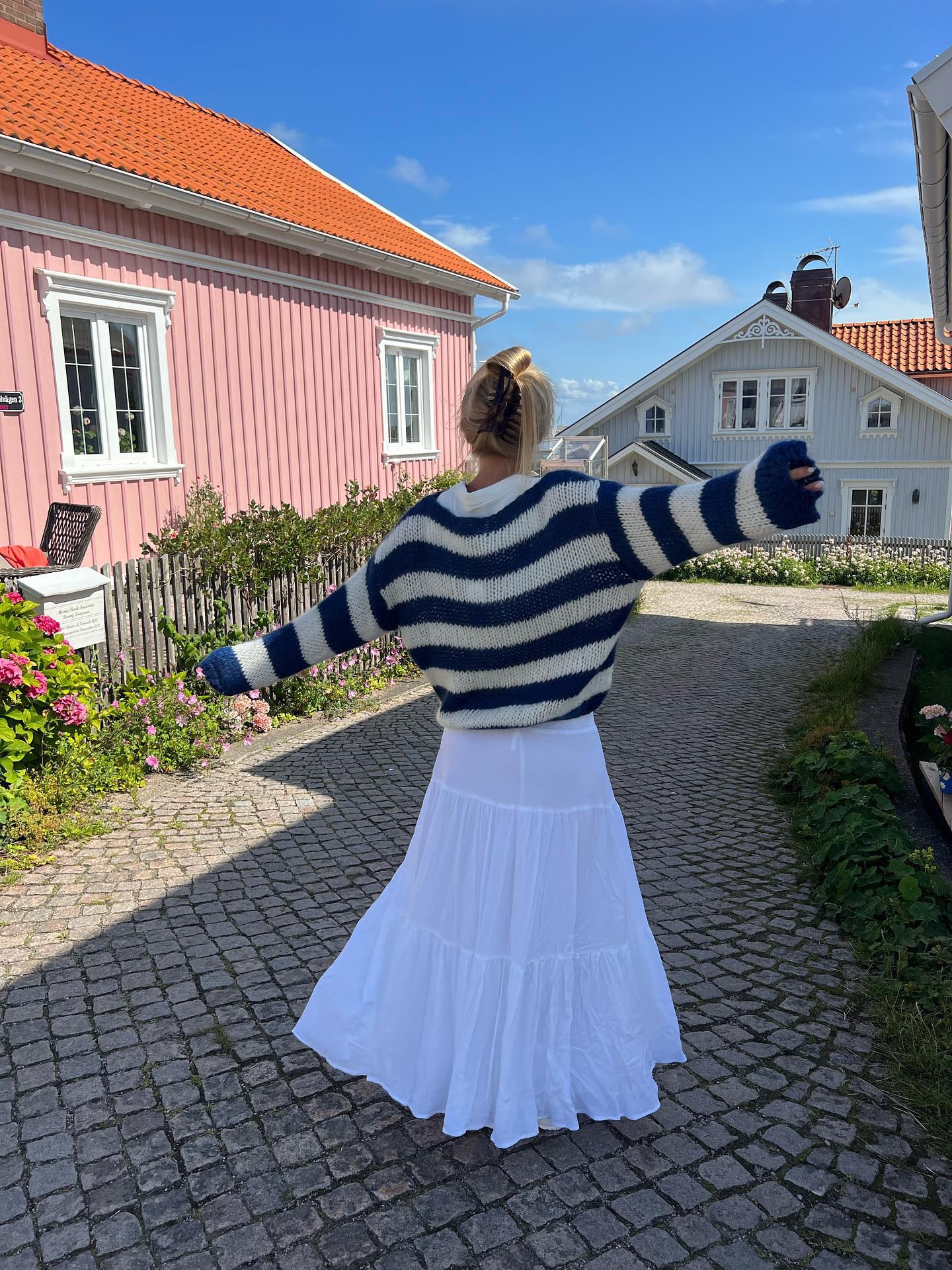Honorata – Sweter oversize w paski z okrągłym dekoltem