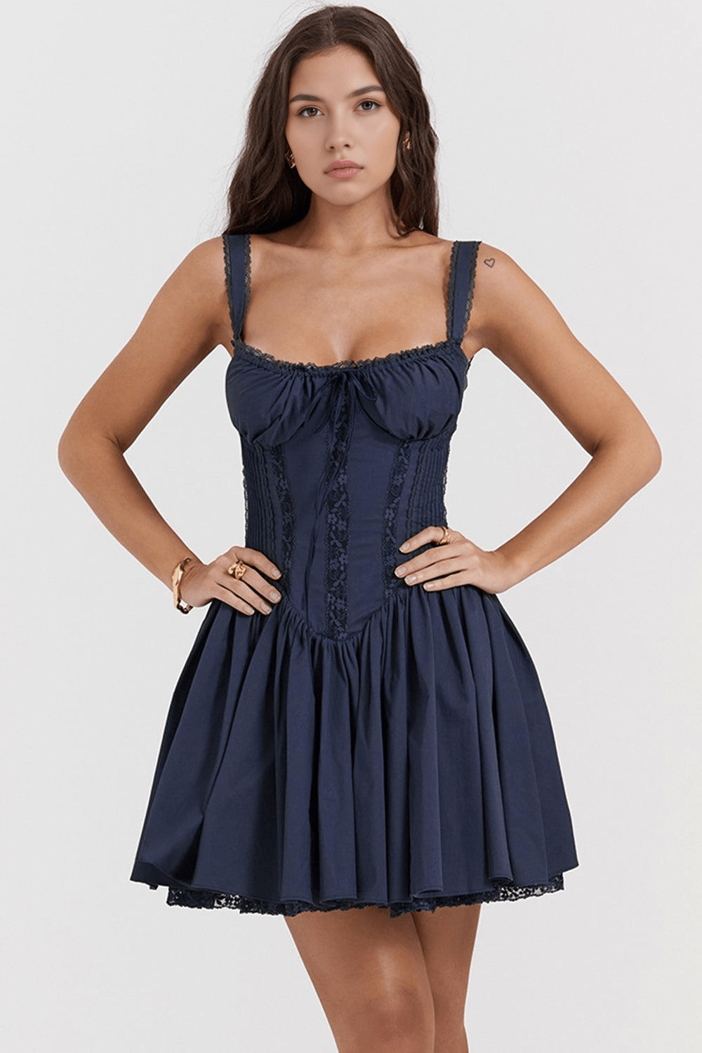 Sukienka mini Livia damska – dopasowana sukienka na ramiączkach z rozkloszowaną spódnicą | elegancka sukienka na imprezę – Granatowy