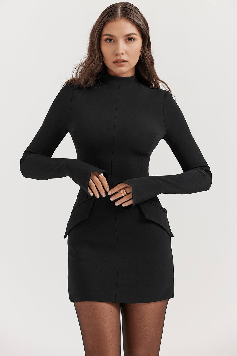 Sukienka mini Noa damska – dopasowana sukienka z golfem i długim rękawem | elegancki krój bodycon – Czarny