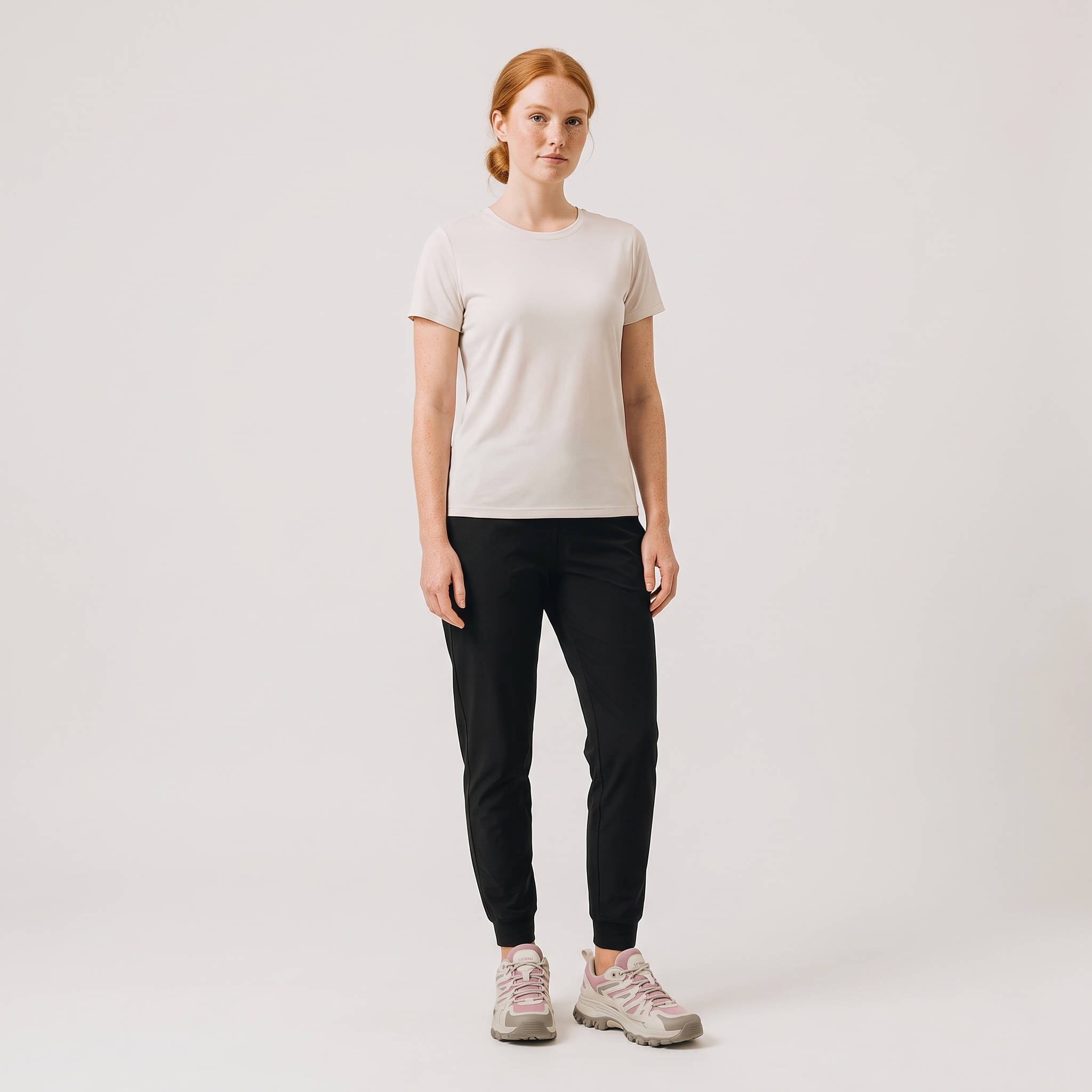 Ella – Wodoodporne buty trekkingowe damskie – Niskie buty na wędrówki – Różowo-szary