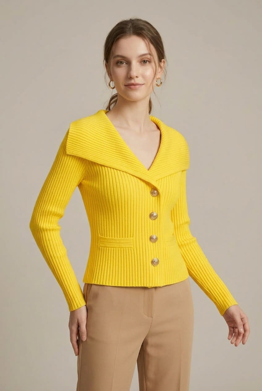 Sweter rozpinany z prążkowanego splotu z szerokim kołnierzem i złotymi guzikami – Żółty