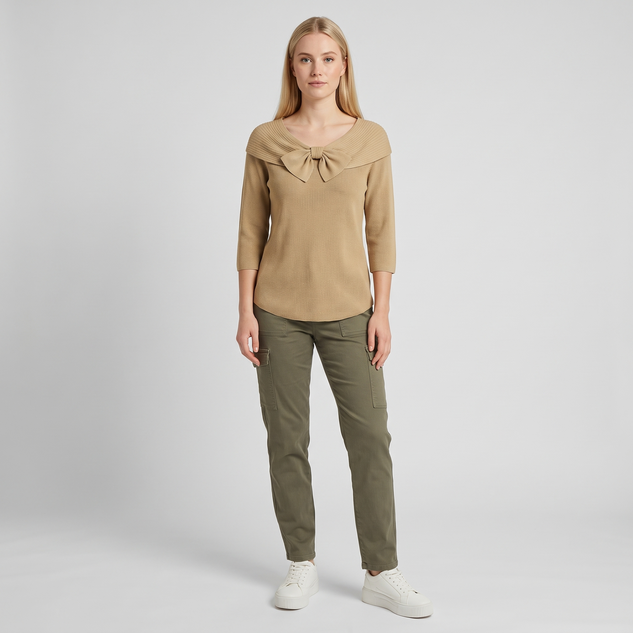 Ilona – prążkowany sweter z kokardą – kobiecy i wszechstronny – Khaki
