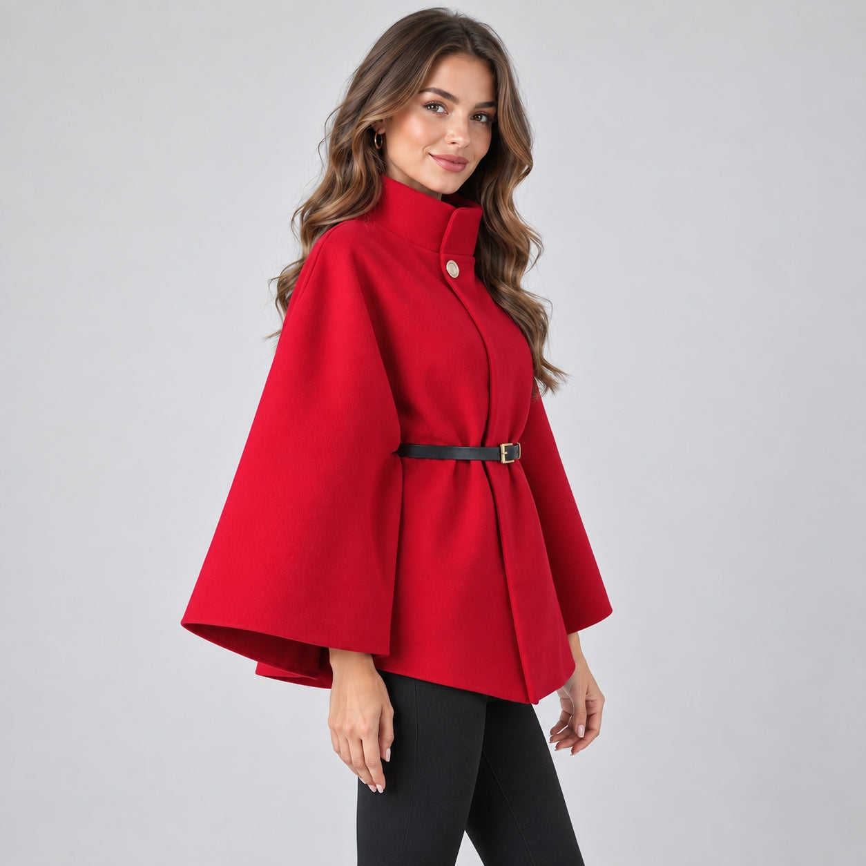 Patrycja – Elegancka peleryna z paskiem w talii