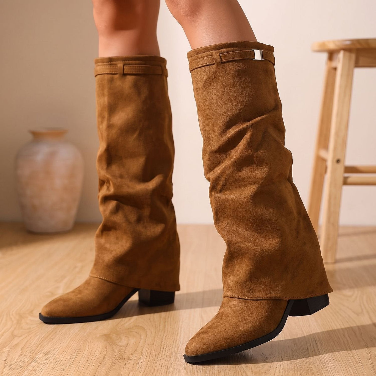 Sybilla – Kozaki slouchy z imitacji zamszu na niskim słupku